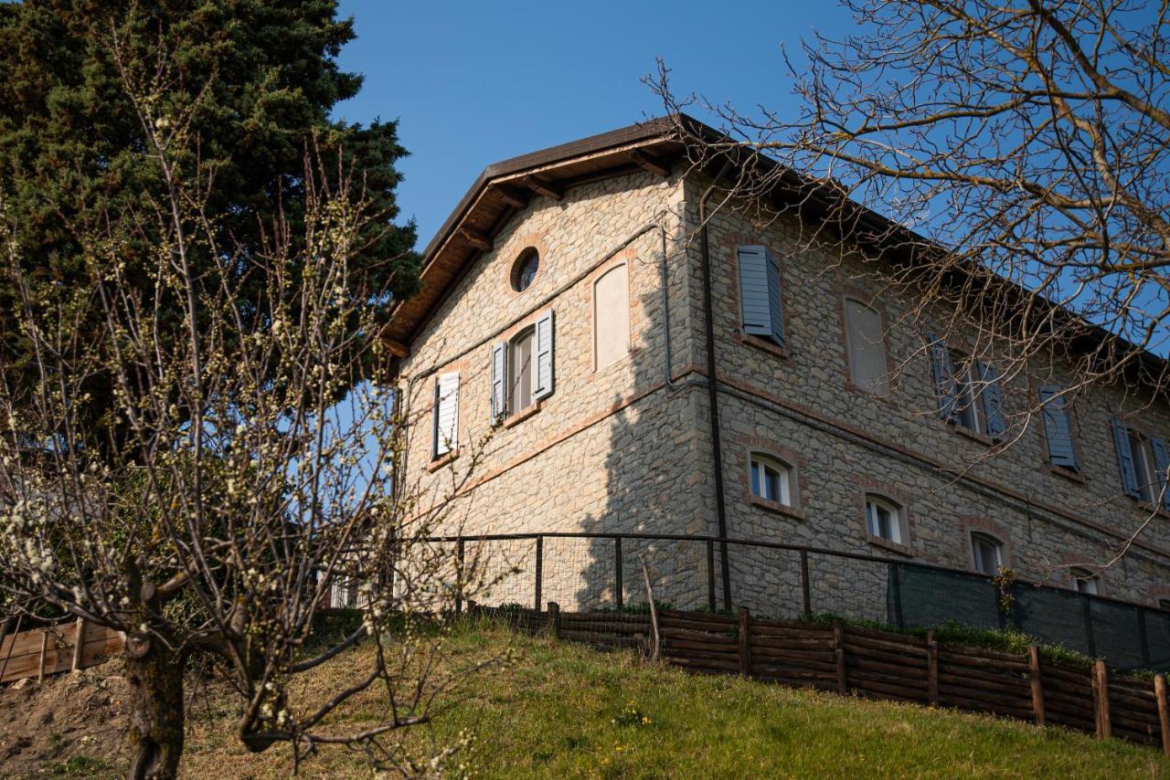 Casale Monte Valestra Acomodação com café da manhã Bebbio Exterior foto