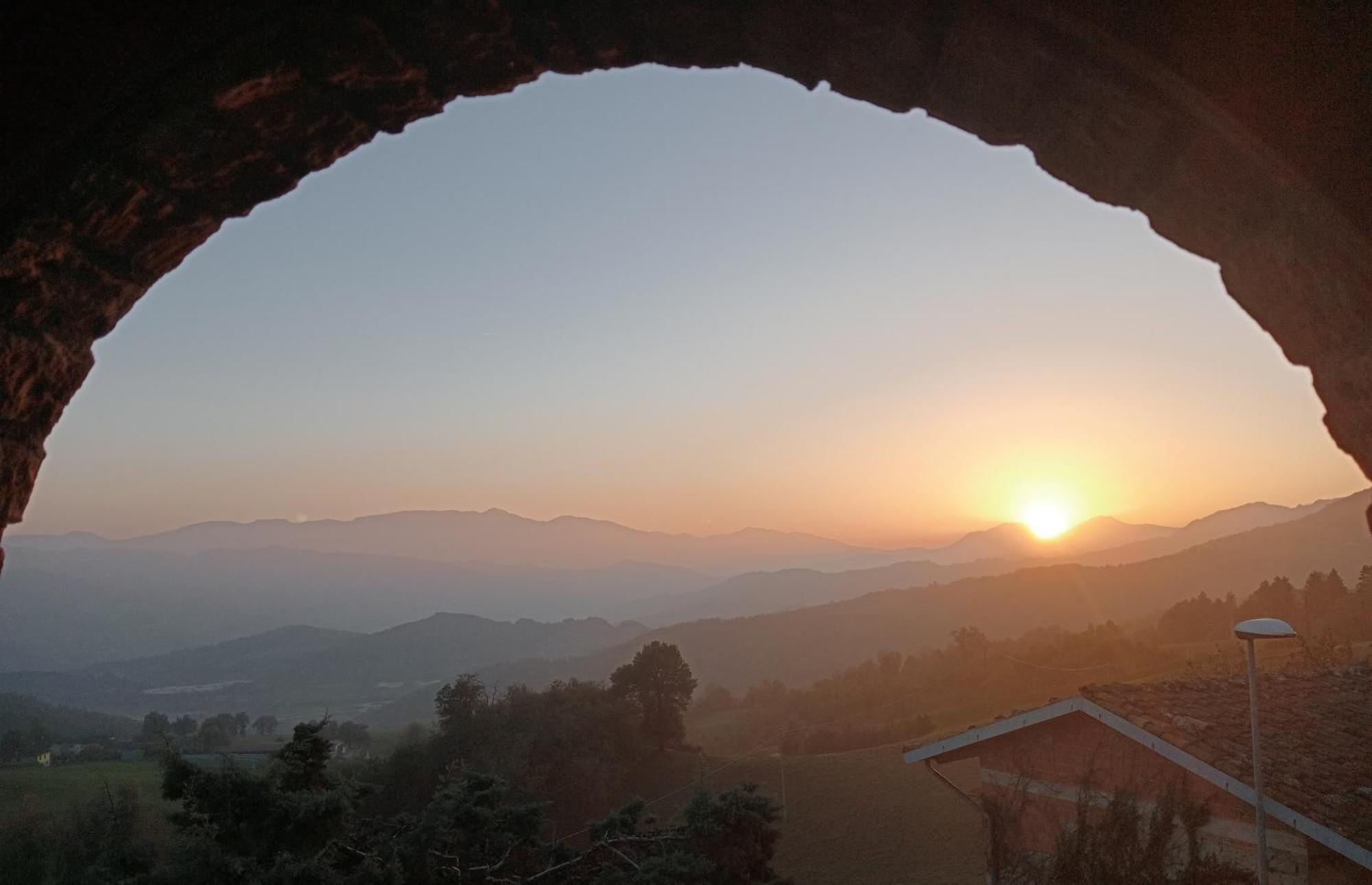 Casale Monte Valestra Acomodação com café da manhã Bebbio Quarto foto